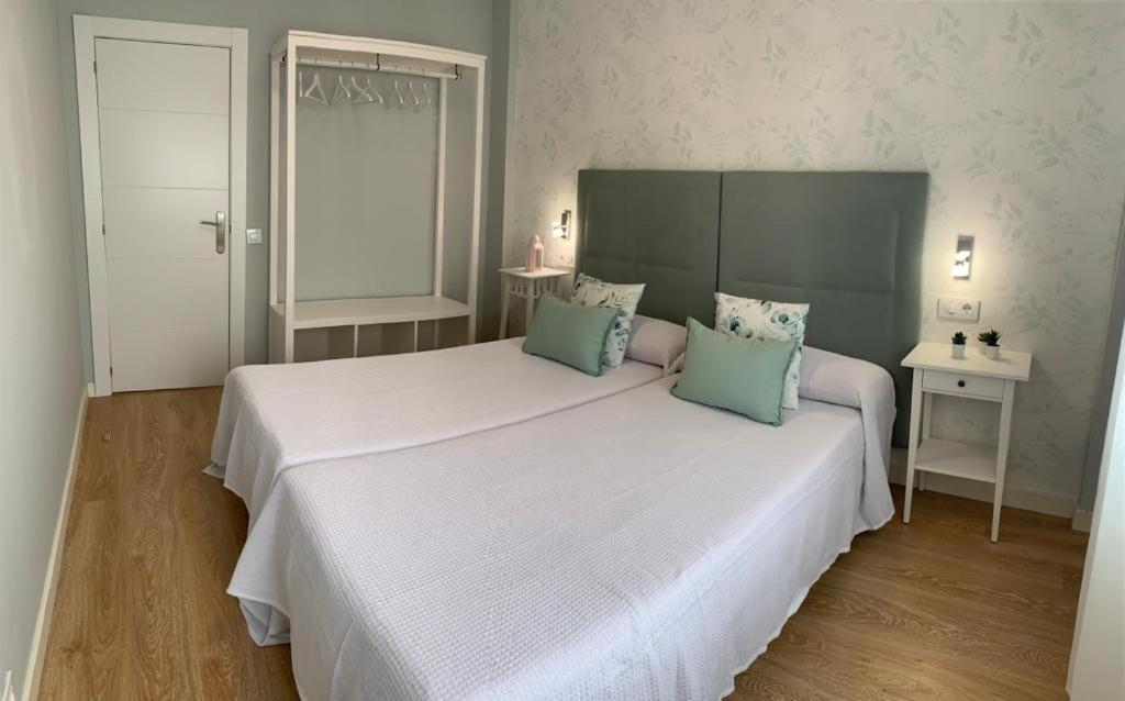 Centro Oviedo Foncalada Apartment ภายนอก รูปภาพ